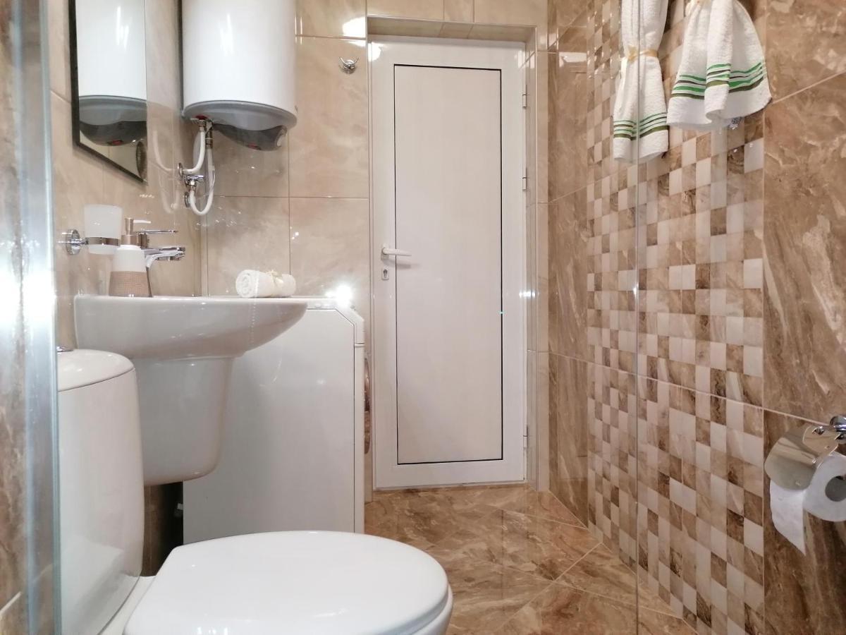 Megi Luxury Apartments Pomorie Exterior photo