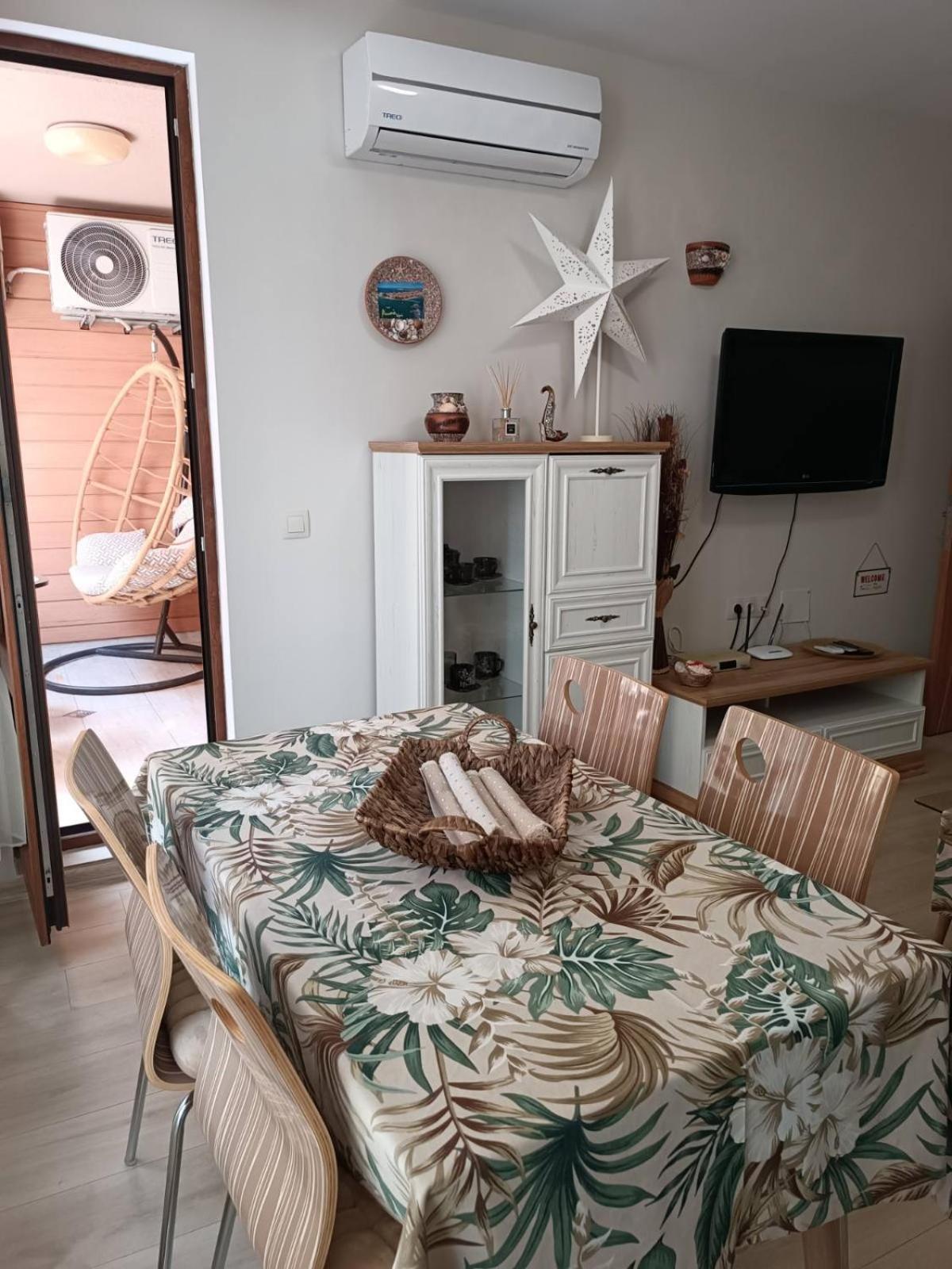 Megi Luxury Apartments Pomorie Exterior photo