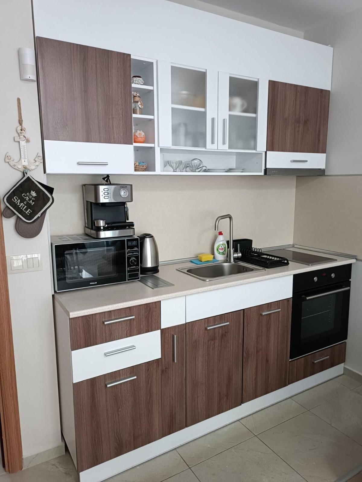 Megi Luxury Apartments Pomorie Exterior photo
